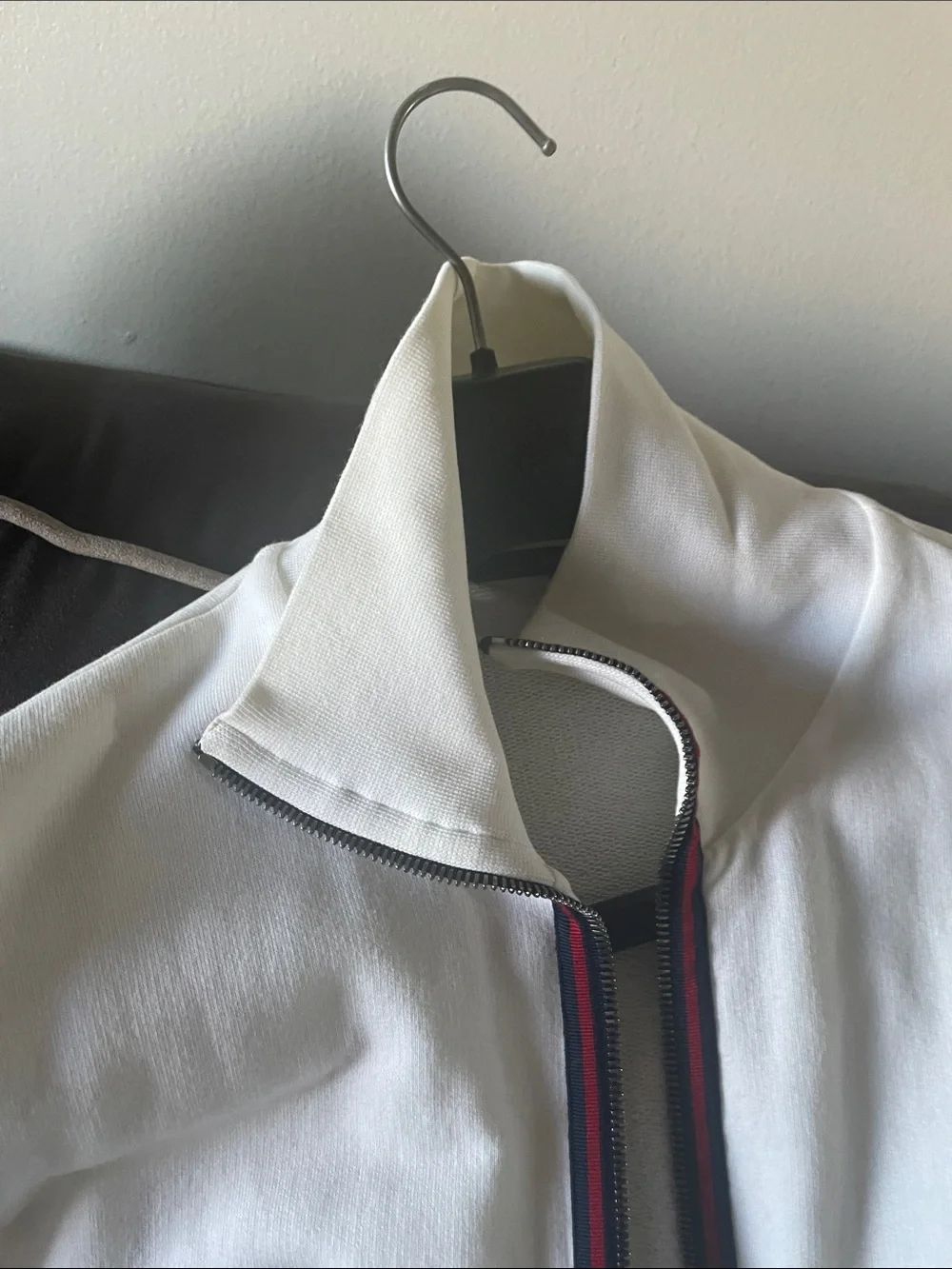 Gucci White Zip-Up Sweater Jacket with Signature Stripe Trim